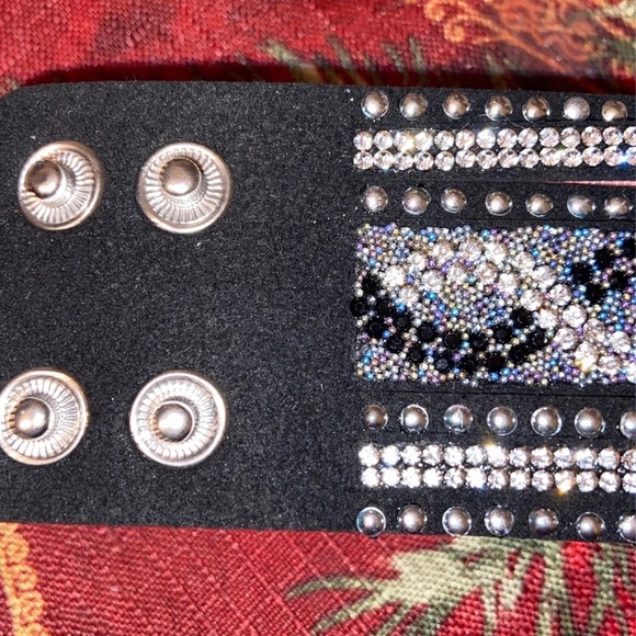 - HD Snap Bling Bracelet - Picture 6 of 7